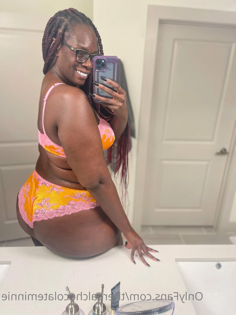 𝗖𝗛𝗘𝗖𝗞 𝗠𝗘𝗦𝗦𝗔𝗚𝗘𝗦 ! [ therealchocolateminnie ] Onlyfans leaked photo 5836787 on Hotleaks.tv