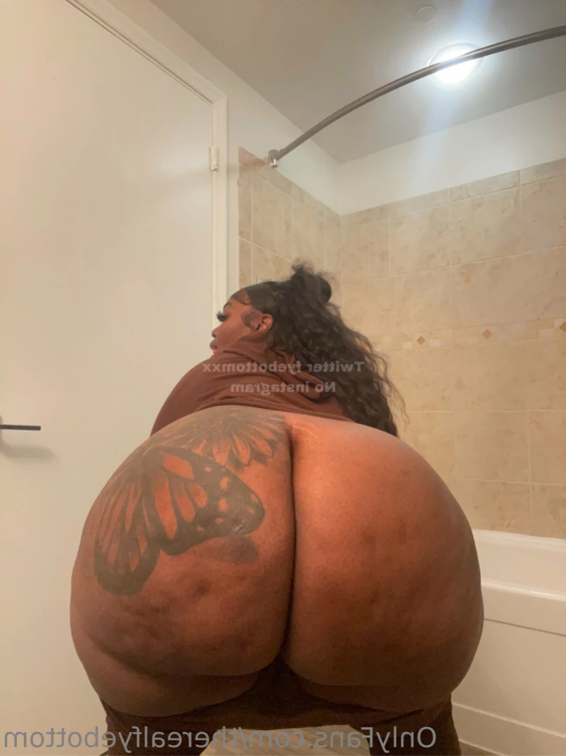 The real fyebottom [ therealfyebottom ] Onlyfans leaked photo 12478325 on Hotleaks.tv