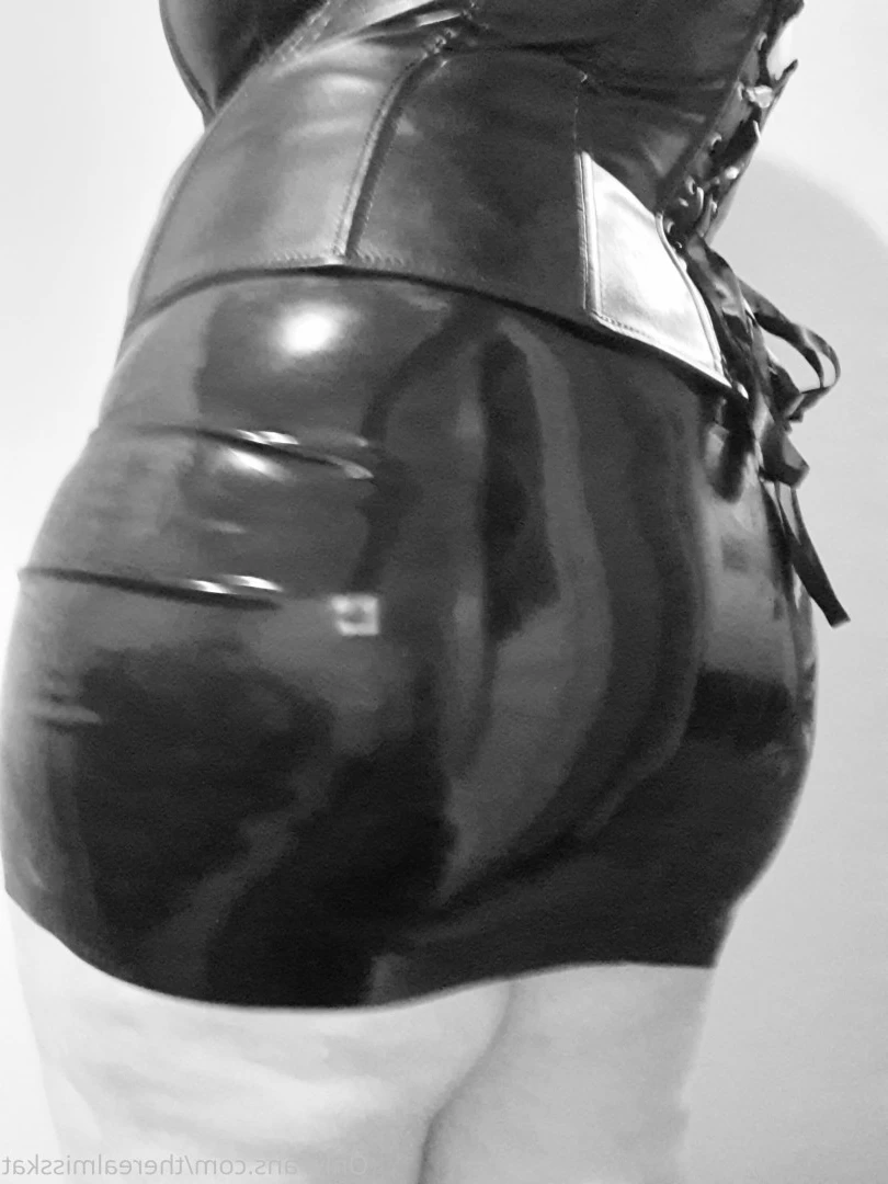 u87055824 [ kat54321 ] Onlyfans leaked photo 5876097 on Hotleaks.tv