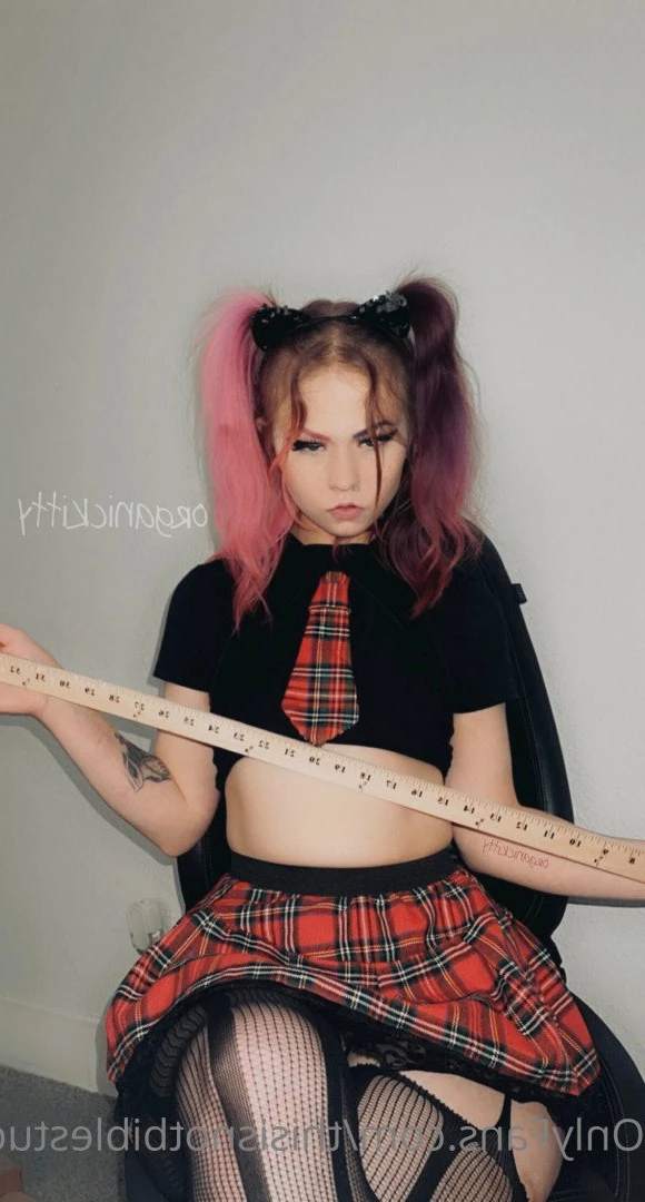 Organic Kitty 🐱 𝙋𝙧𝙚𝙩𝙩𝙞𝙚𝙨𝙩 𝙆𝙞𝙩𝙩𝙮 𝙊𝙣𝙡𝙞𝙣𝙚 😻 [ thisisnotbiblestudy ] Onlyfans leaked photo 2614945 on Hotleaks.tv