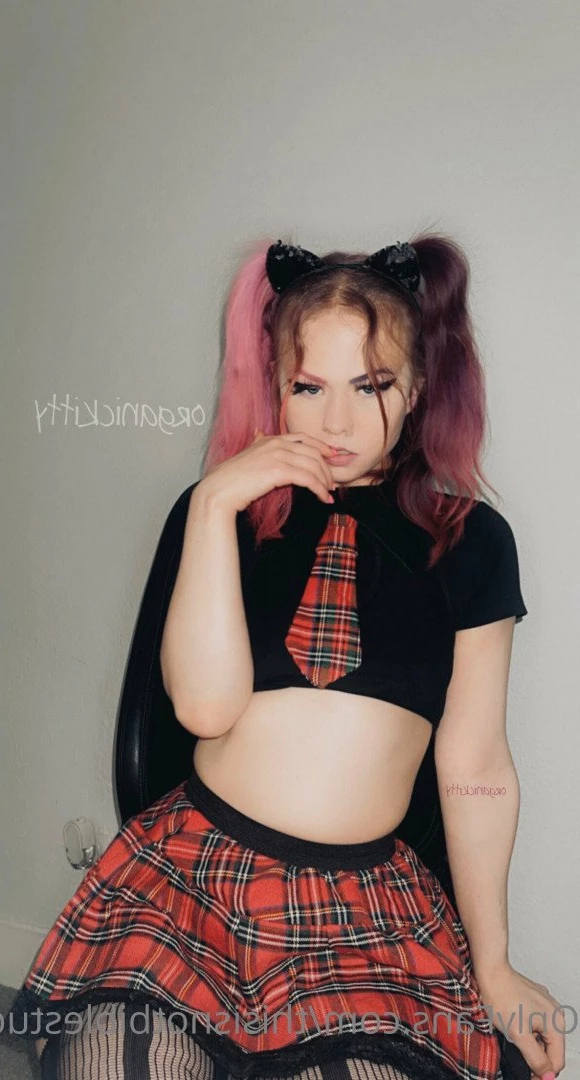 Organic Kitty 🐱 𝙋𝙧𝙚𝙩𝙩𝙞𝙚𝙨𝙩 𝙆𝙞𝙩𝙩𝙮 𝙊𝙣𝙡𝙞𝙣𝙚 😻 [ thisisnotbiblestudy ] Onlyfans leaked photo 2615493 on Hotleaks.tv