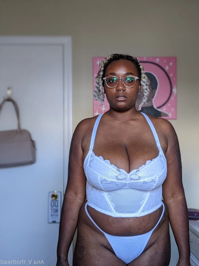 Ana V 👑 [ thothead ] Onlyfans leaked photo 2676549 on Hotleaks.tv