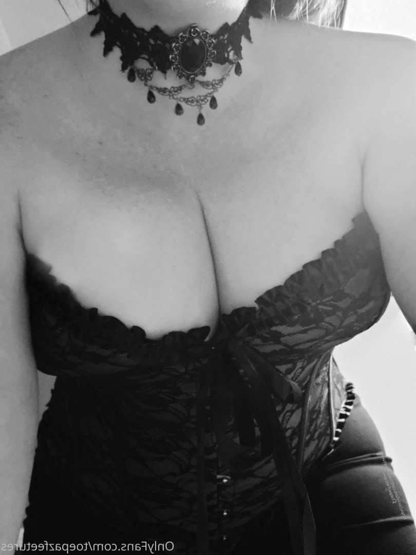 toepazfeetures Onlyfans leaked photo 2644032 on Hotleaks.tv