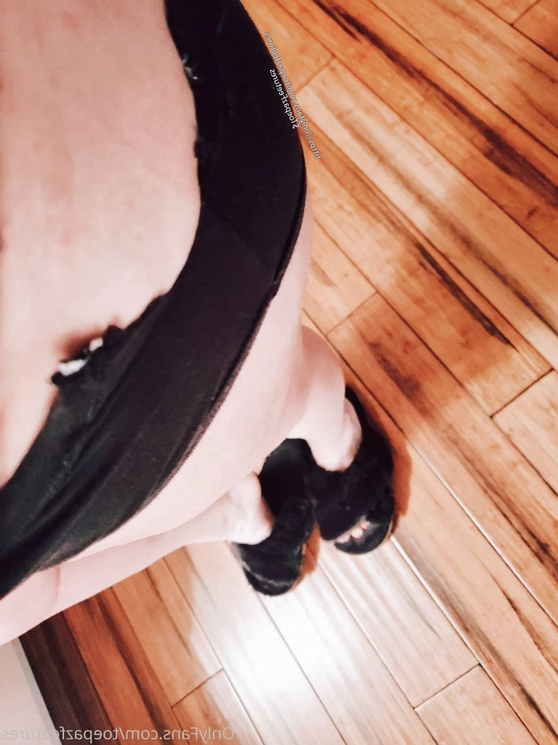 toepazfeetures Onlyfans leaked photo 2649432 on Hotleaks.tv