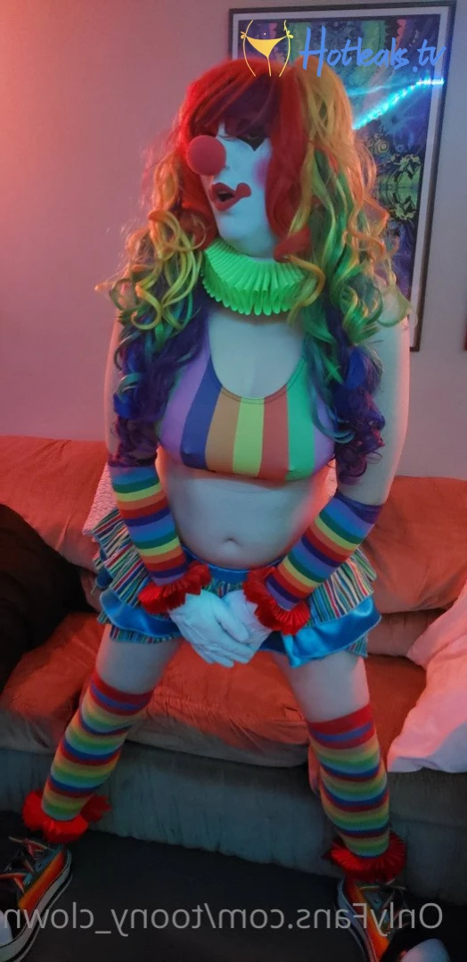 Trixy the Clown [ toony_clown ] Onlyfans leaked photo 2636120 on Hotleaks.tv