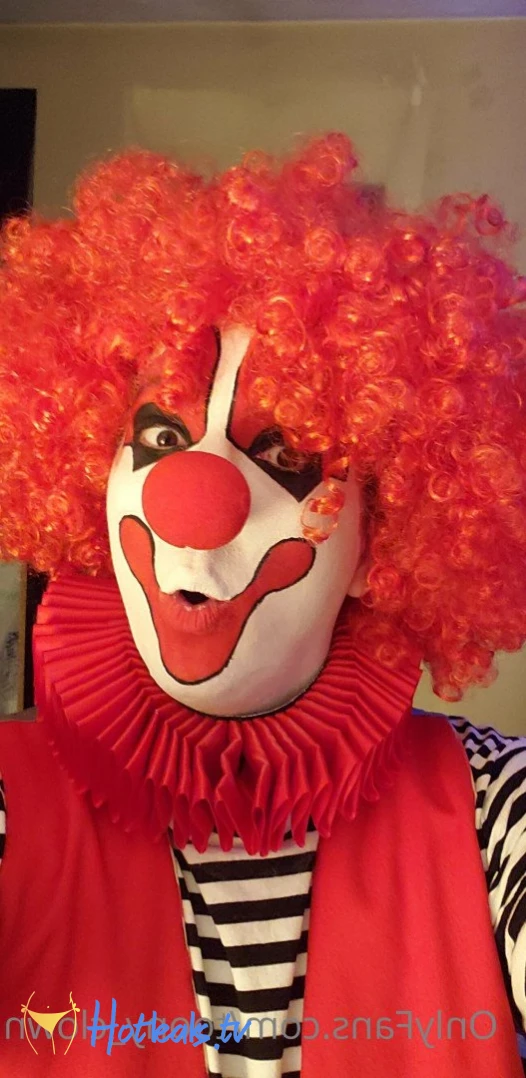 Trixy the Clown [ toony_clown ] Onlyfans leaked photo 2636190 on Hotleaks.tv