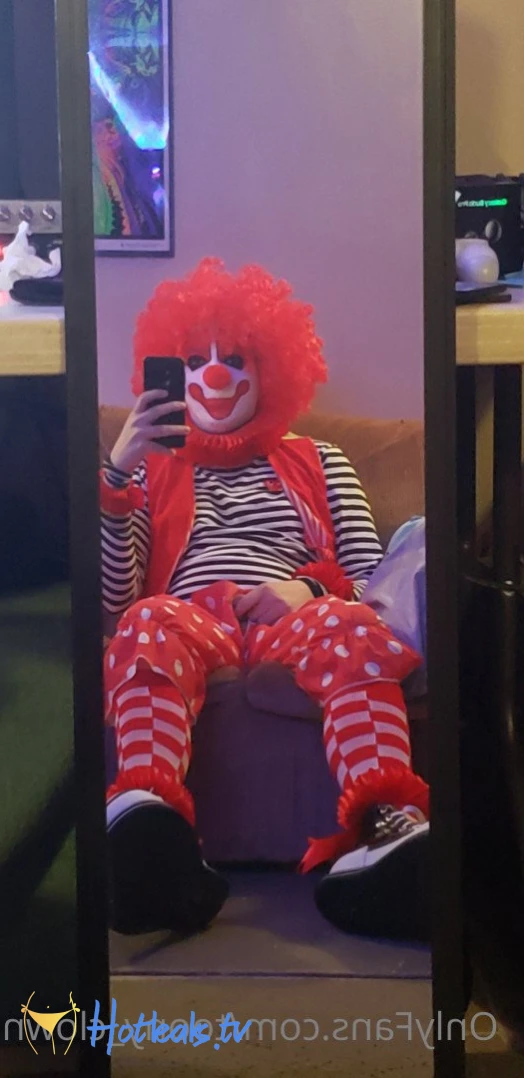 Trixy the Clown [ toony_clown ] Onlyfans leaked photo 2636449 on Hotleaks.tv