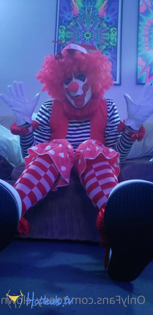 Trixy the Clown [ toony_clown ] Onlyfans leaked photo 2636986 on Hotleaks.tv