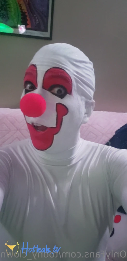 Trixy the Clown [ toony_clown ] Onlyfans leaked photo 7665624 on Hotleaks.tv