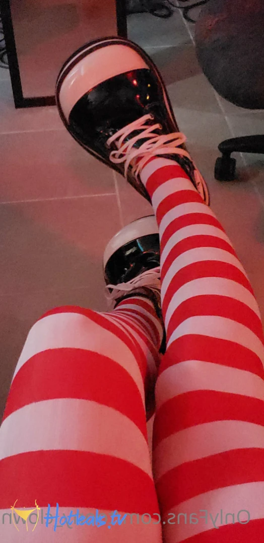 Trixy the Clown [ toony_clown ] Onlyfans leaked photo 7665676 on Hotleaks.tv