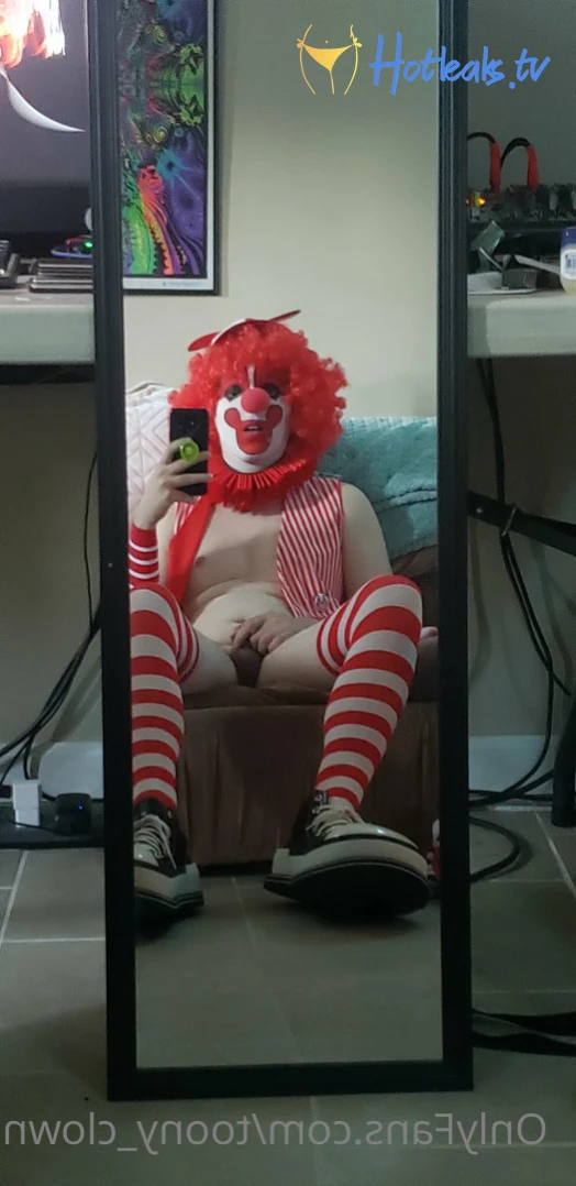 Trixy the Clown [ toony_clown ] Onlyfans leaked photo 7665686 on Hotleaks.tv