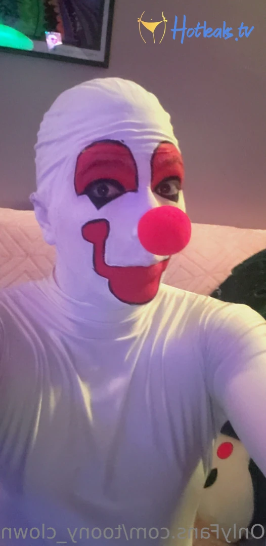 Trixy the Clown [ toony_clown ] Onlyfans leaked photo 7665720 on Hotleaks.tv