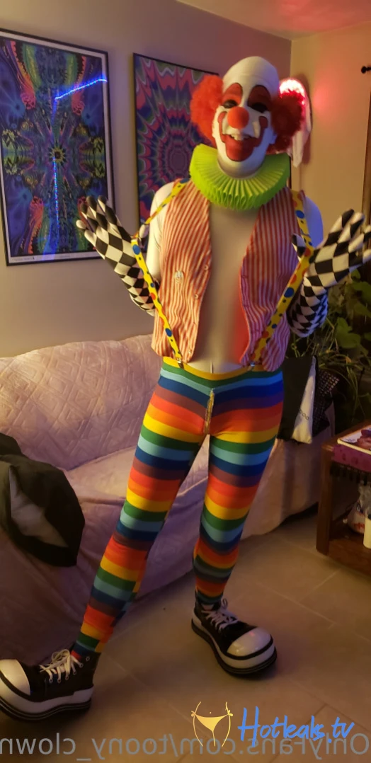 Trixy the Clown [ toony_clown ] Onlyfans leaked photo 7665767 on Hotleaks.tv