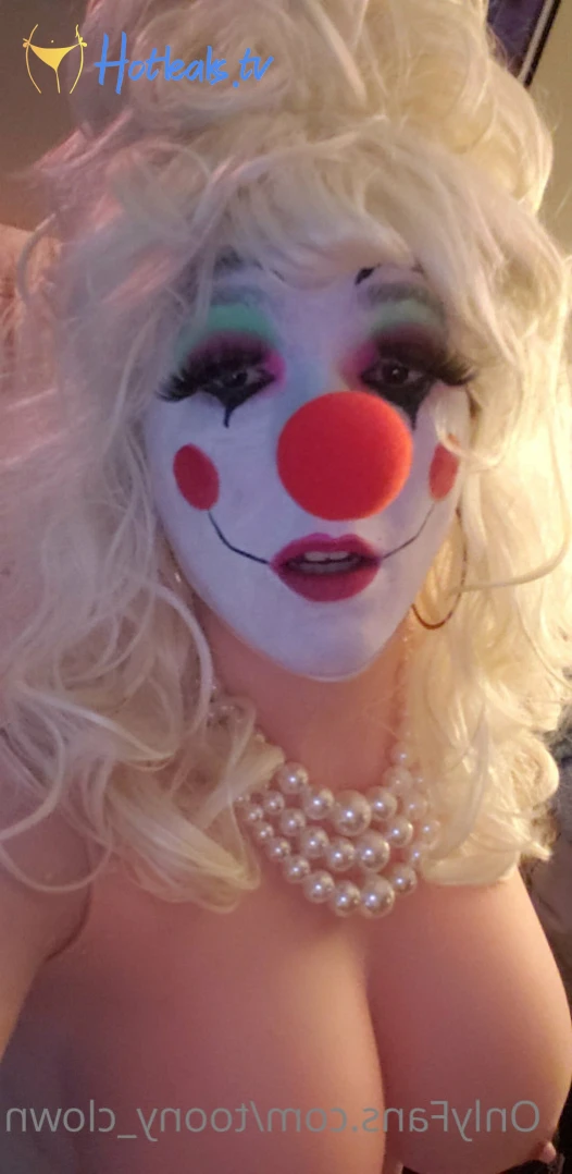 Trixy the Clown [ toony_clown ] Onlyfans leaked photo 7665804 on Hotleaks.tv