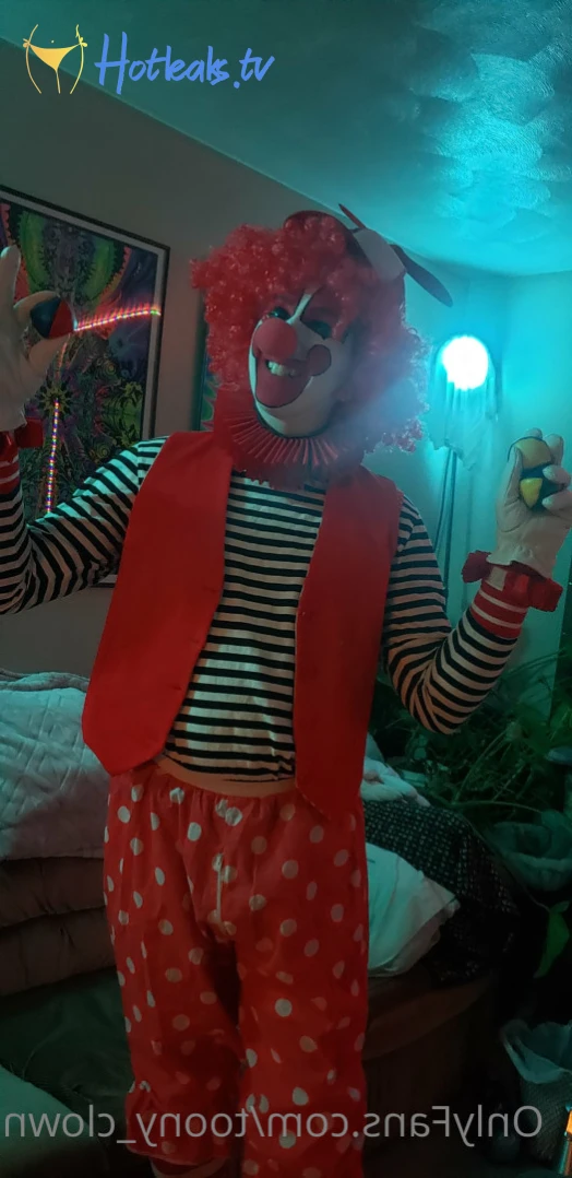 Trixy the Clown [ toony_clown ] Onlyfans leaked photo 7665833 on Hotleaks.tv