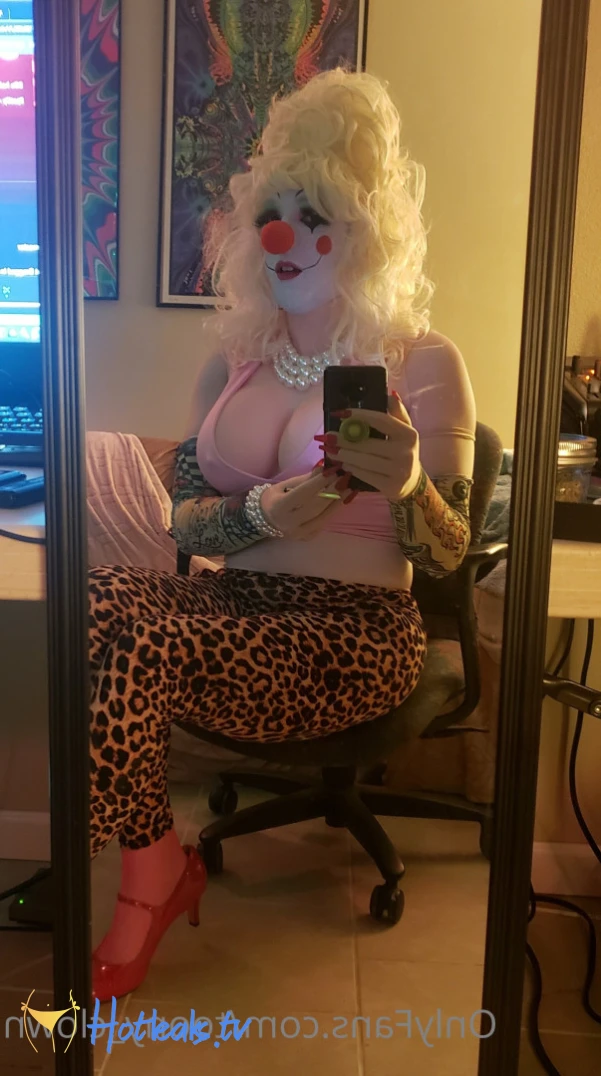 Trixy the Clown [ toony_clown ] Onlyfans leaked photo 7665860 on Hotleaks.tv