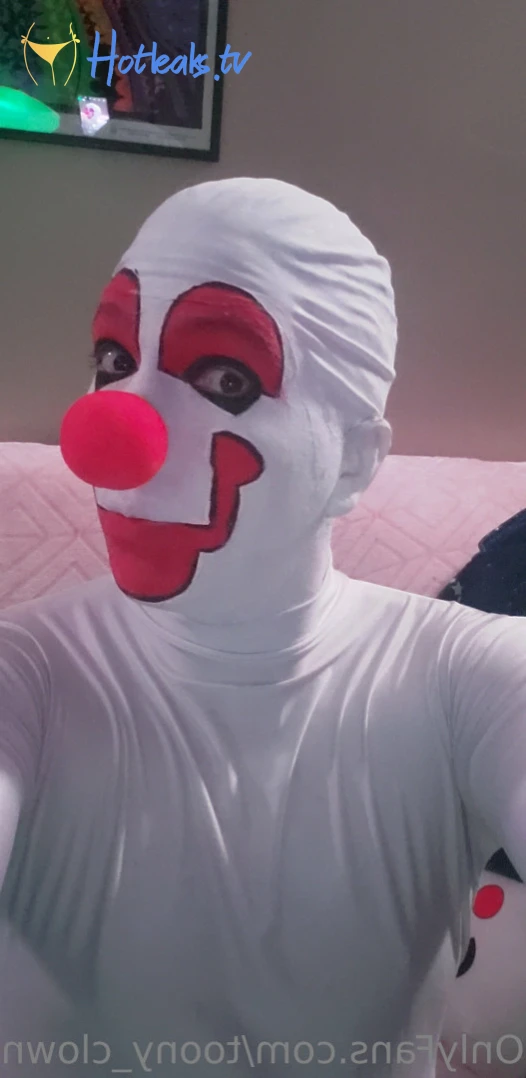 Trixy the Clown [ toony_clown ] Onlyfans leaked photo 7665999 on Hotleaks.tv