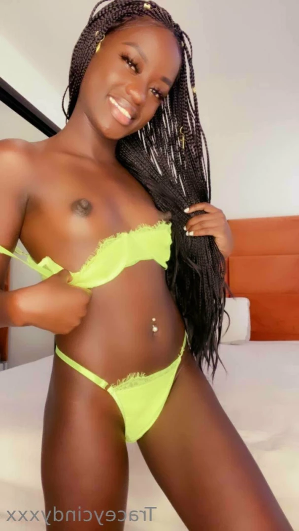 𝐘𝐎𝐔𝐑 𝐏𝐄𝐓𝐈𝐓𝐄 𝐆𝐅💝 [ traceycindyxxx ] Onlyfans leaked photo 11022223 on Hotleaks.tv