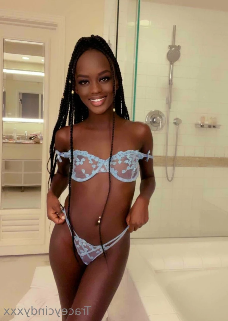 𝐘𝐎𝐔𝐑 𝐏𝐄𝐓𝐈𝐓𝐄 𝐆𝐅💝 [ traceycindyxxx ] Onlyfans leaked photo 12118399 on Hotleaks.tv