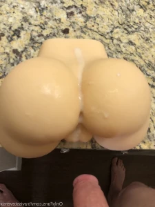 2608521