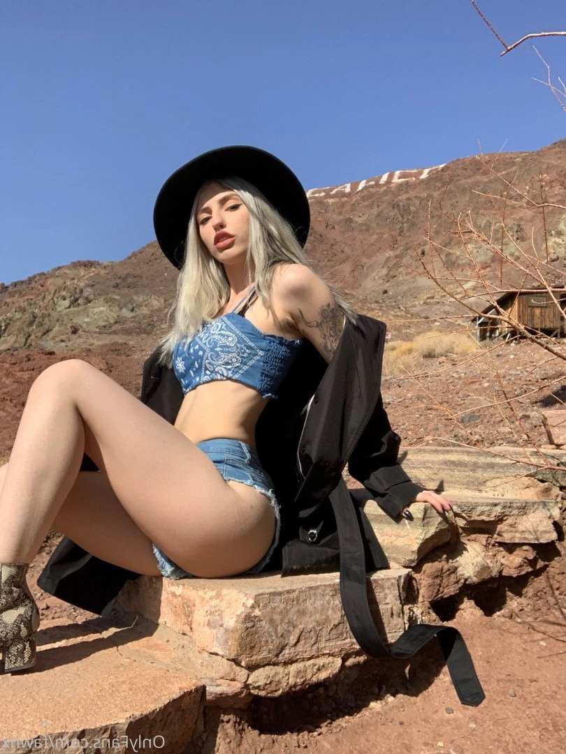 Fawne [ fawnx ] Onlyfans leaked photo 384636 on Hotleaks.tv