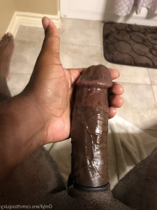 5833010