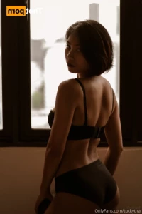 16002404