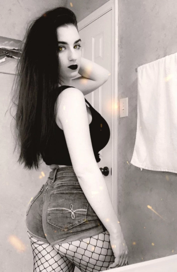 Lyss [ fe4rlyss ] Onlyfans leaked photo 385173 on Hotleaks.tv