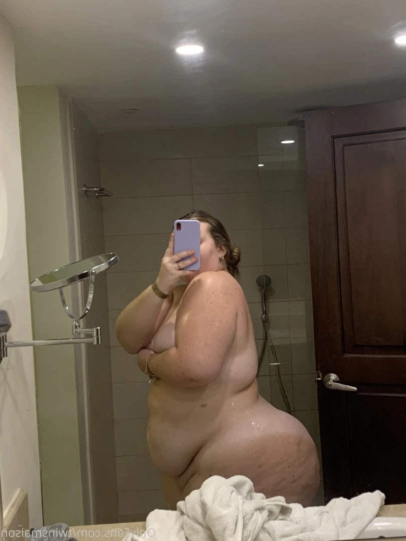 ROCIO &amp; LUCÍA MAISON [ twinsmaison ] Onlyfans leaked photo 2891298 on Hotleaks.tv