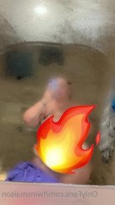 ROCIO &amp; LUCÍA MAISON [ twinsmaison ] Onlyfans leaked video 4609732 on Hotleaks.tv