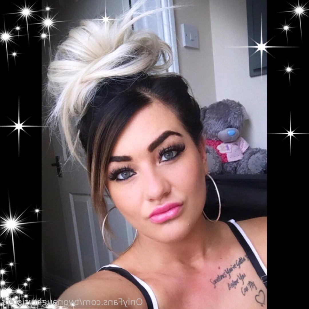 𝐊𝐈𝐍𝐊𝐘 𝐒𝐓𝐄𝐏 𝐒𝐈𝐒𝐓𝐄𝐑𝐒 😈💦 [ twonaughtysisters ] Onlyfans leaked photo 5767293 on Hotleaks.tv