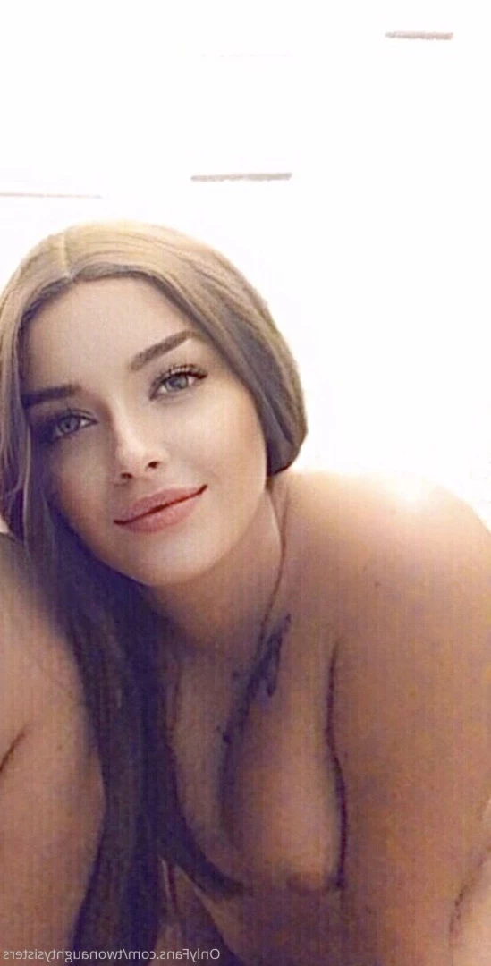 𝐊𝐈𝐍𝐊𝐘 𝐒𝐓𝐄𝐏 𝐒𝐈𝐒𝐓𝐄𝐑𝐒 😈💦 [ twonaughtysisters ] Onlyfans leaked photo 5767617 on Hotleaks.tv