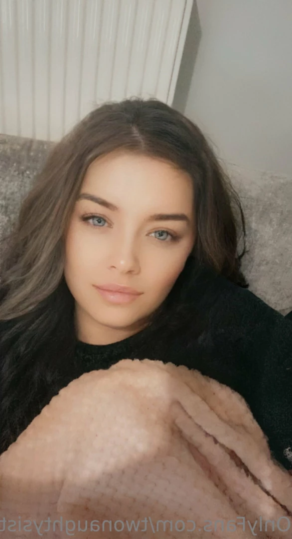 𝐊𝐈𝐍𝐊𝐘 𝐒𝐓𝐄𝐏 𝐒𝐈𝐒𝐓𝐄𝐑𝐒 😈💦 [ twonaughtysisters ] Onlyfans leaked photo 12774792 on Hotleaks.tv