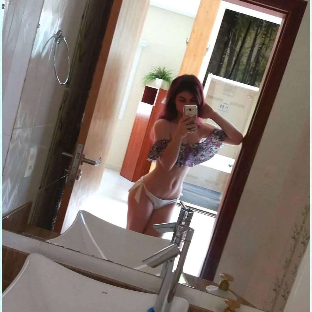 Fe Galvão [ fehgalvao ] Onlyfans leaked photo 9944494 on Hotleaks.tv
