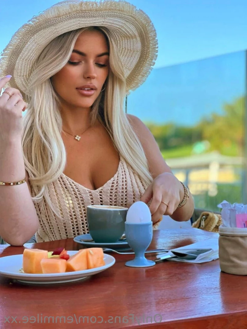 🍑﻿🍑﻿Emily🍑﻿🍑﻿ [ emmilee.xx ] Onlyfans leaked photo 13038732 on Hotleaks.tv