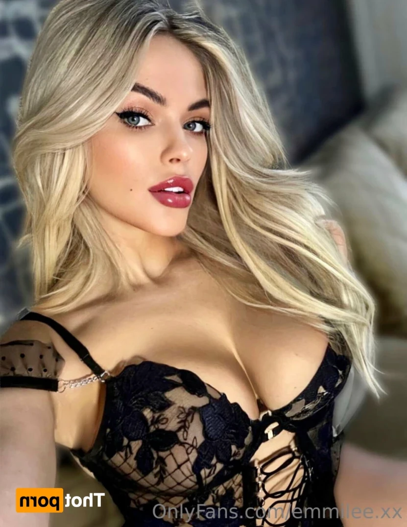 🍑﻿🍑﻿Emily🍑﻿🍑﻿ [ emmilee.xx ] Onlyfans leaked photo 15460802 on Hotleaks.tv