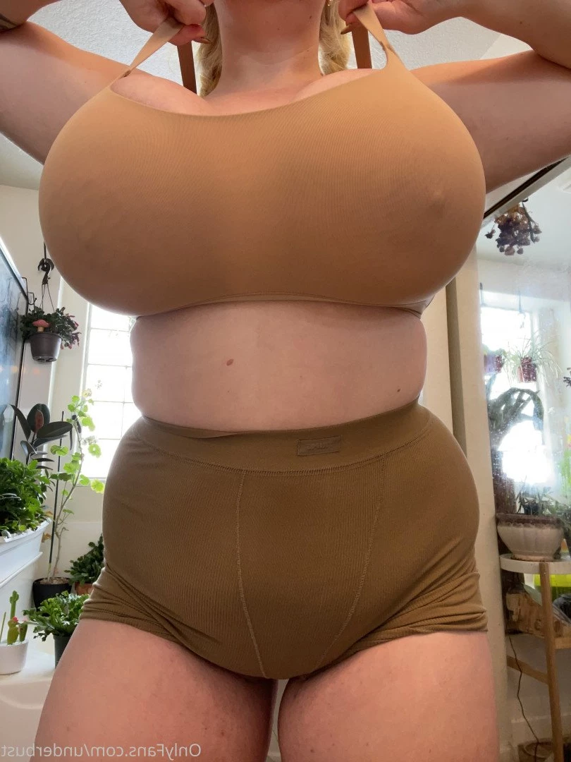 Penny Brown [ underbust ] Onlyfans leaked photo 2627771 on Hotleaks.tv