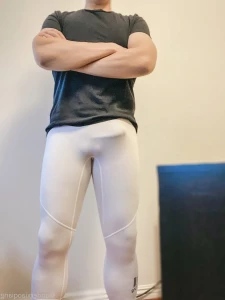 2887219