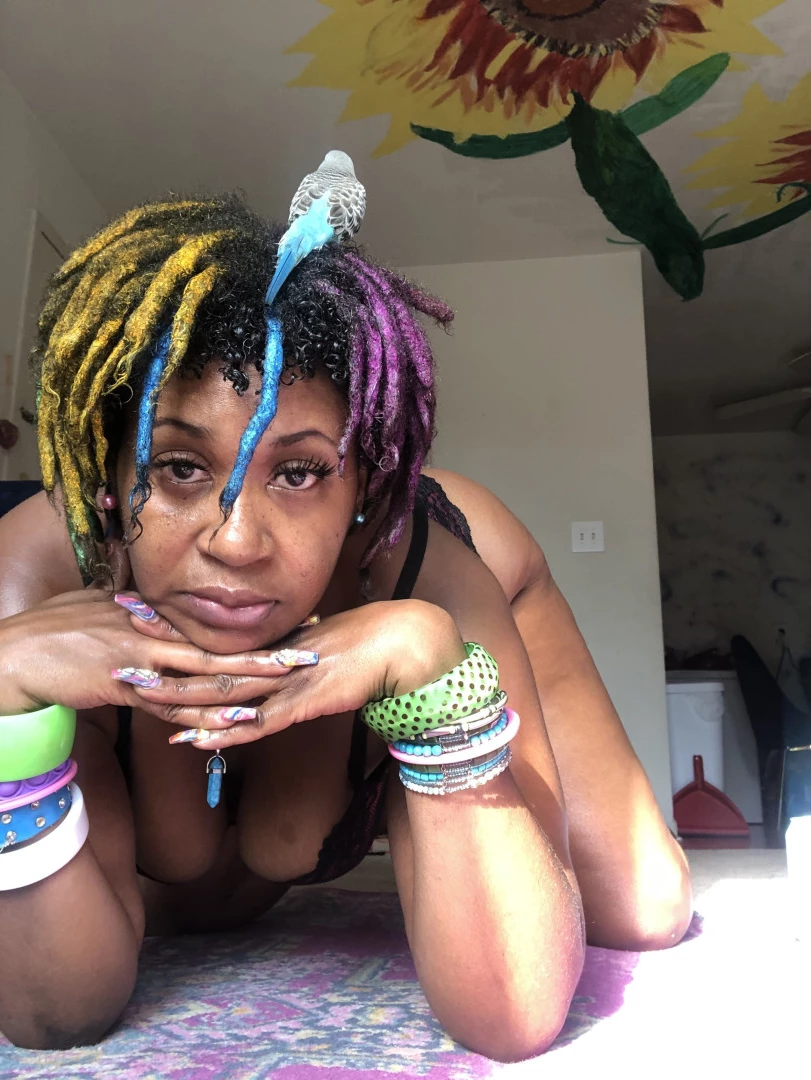universallovvvve🎨🌻 [ universallovvvve ] Onlyfans leaked photo 7665470 on Hotleaks.tv