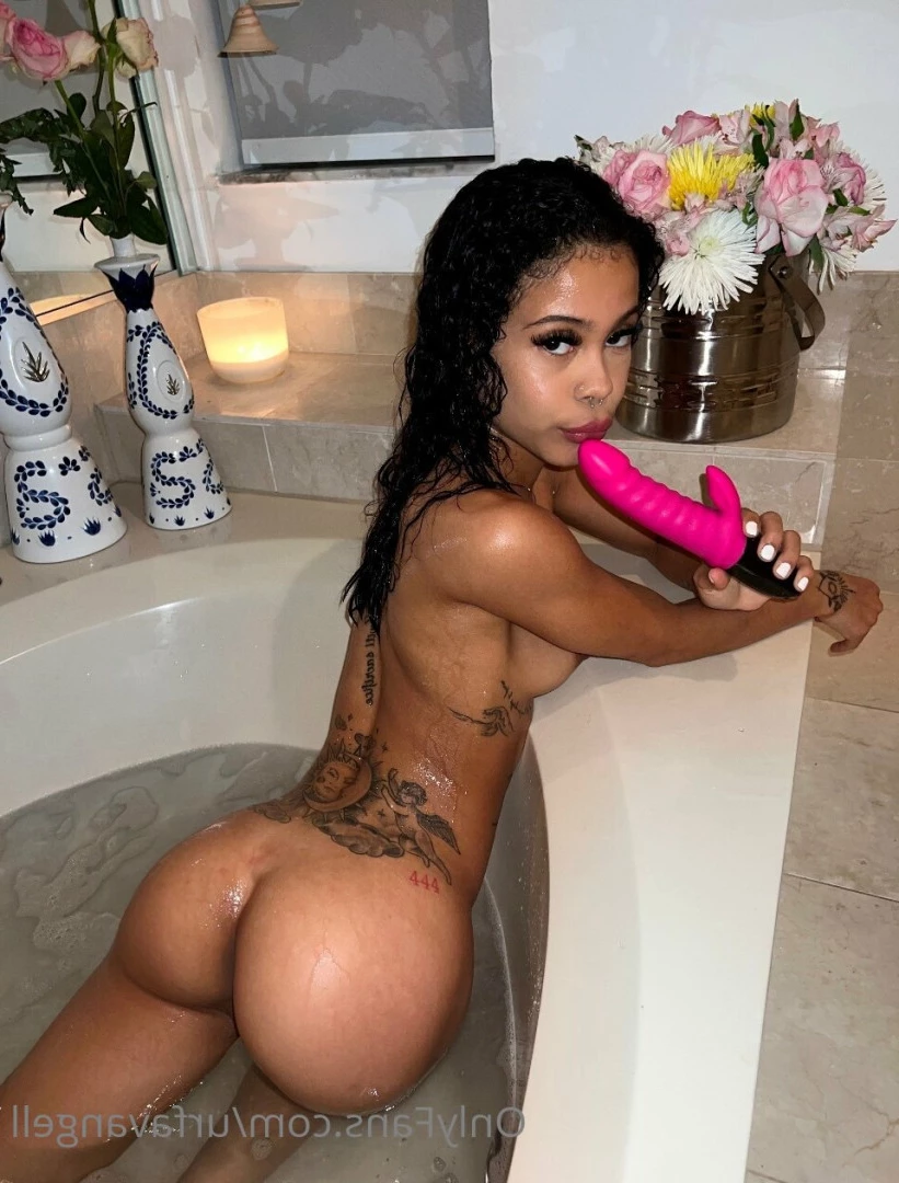 Angel😇 [ urfavangell ] Onlyfans leaked photo 7444576 on Hotleaks.tv
