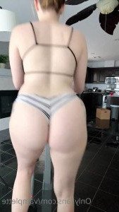 4612597