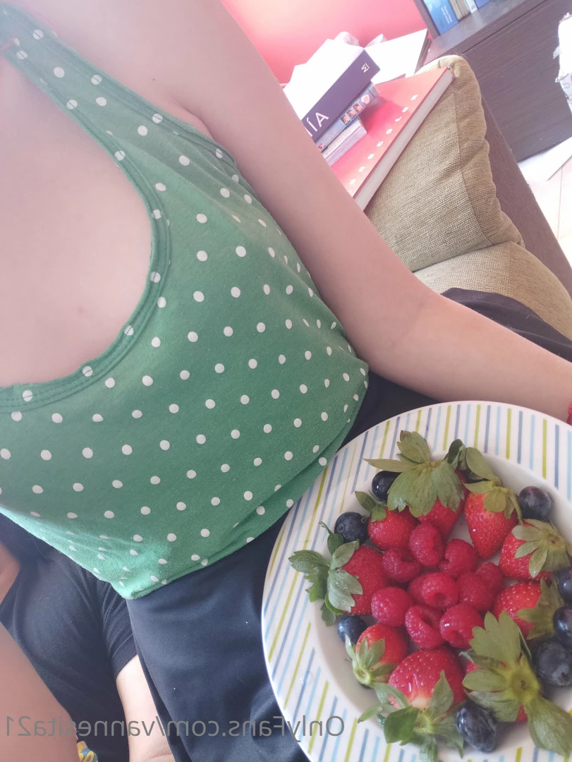 Vannesa [ vannesita21 ] Onlyfans leaked photo 5637786 on Hotleaks.tv