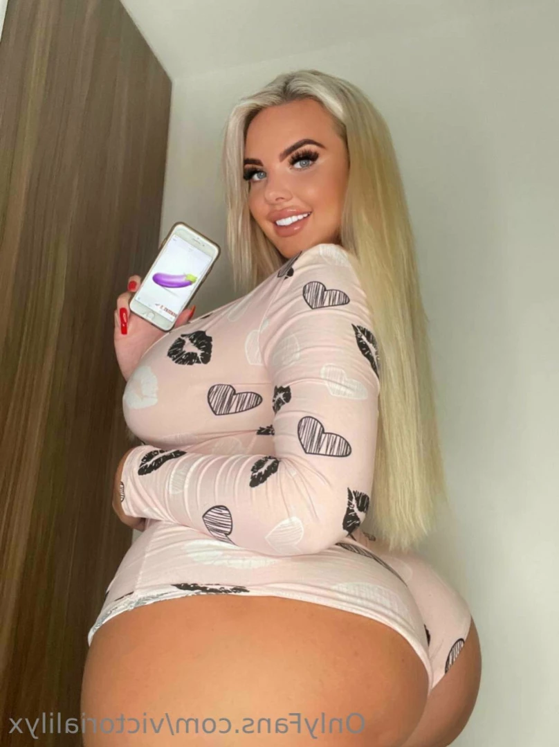 VICTORIA 💦💦 SEXTING RIGHT NOW 😈😈💦💦 [ victorialilyx ] Onlyfans leaked photo 11488730 on Hotleaks.tv