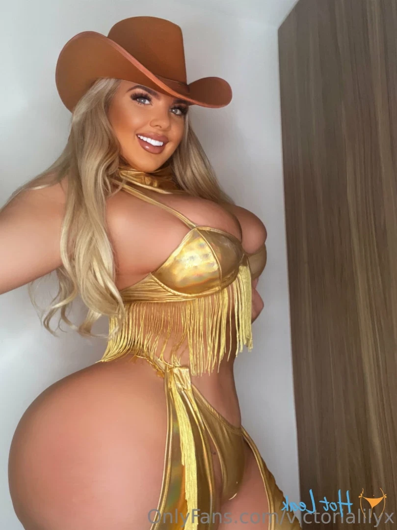 VICTORIA 💦💦 SEXTING RIGHT NOW 😈😈💦💦 [ victorialilyx ] Onlyfans leaked photo 12736381 on Hotleaks.tv