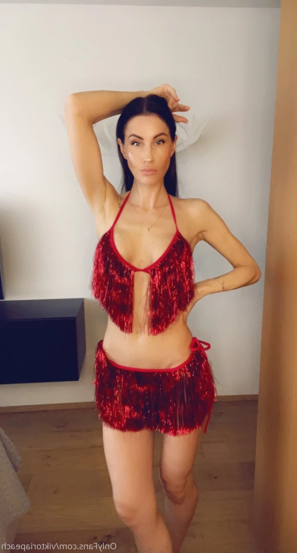 💚𝗬𝗢𝗨𝗥 𝗦𝗟𝗨𝗧𝗧𝗬 𝗚𝗜𝗥𝗟 𝗡𝗘𝗫𝗧 𝗗𝗢𝗢𝗥💚 [ viktoriapeach ] Onlyfans leaked photo 10308253 on Hotleaks.tv