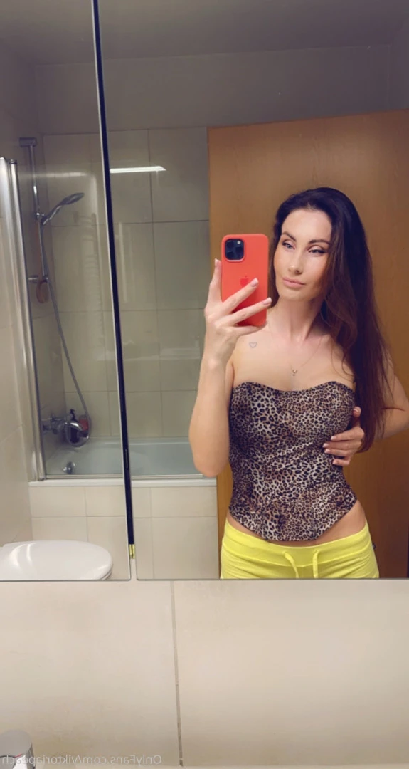💚𝗬𝗢𝗨𝗥 𝗦𝗟𝗨𝗧𝗧𝗬 𝗚𝗜𝗥𝗟 𝗡𝗘𝗫𝗧 𝗗𝗢𝗢𝗥💚 [ viktoriapeach ] Onlyfans leaked photo 10309164 on Hotleaks.tv