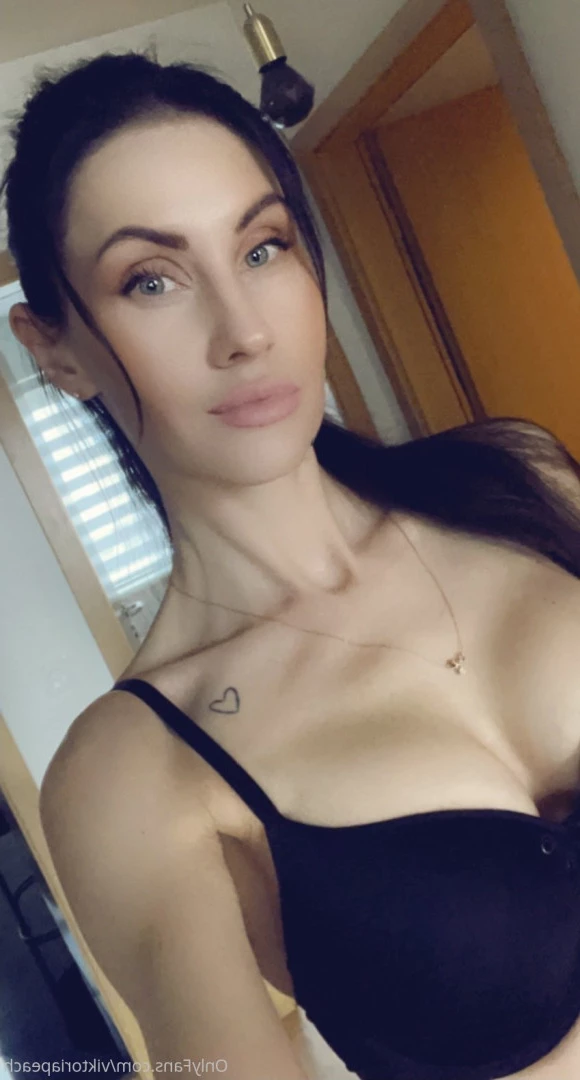 💚𝗬𝗢𝗨𝗥 𝗦𝗟𝗨𝗧𝗧𝗬 𝗚𝗜𝗥𝗟 𝗡𝗘𝗫𝗧 𝗗𝗢𝗢𝗥💚 [ viktoriapeach ] Onlyfans leaked photo 10311979 on Hotleaks.tv