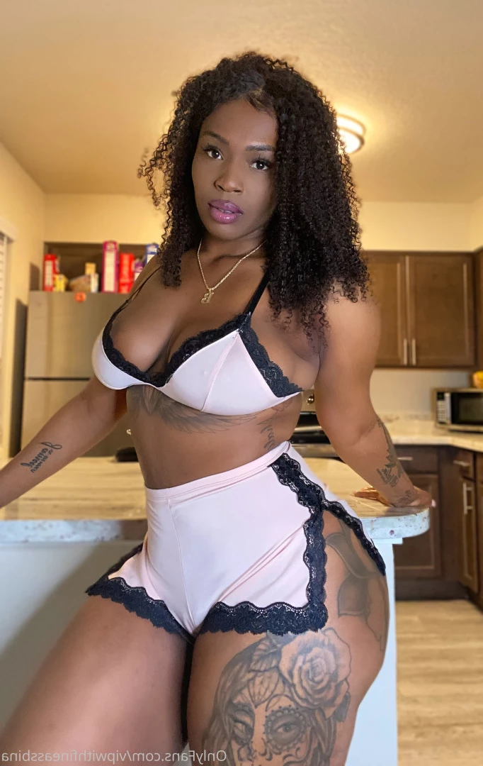 BINAs.PVSSY.GOOD💗 [ binababyfree ] Onlyfans leaked photo 5829564 on Hotleaks.tv