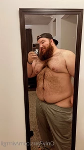 2588970