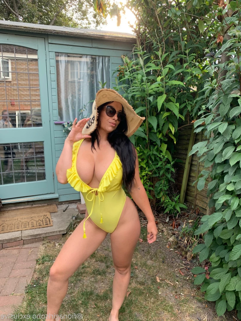fionagirlsoho Onlyfans leaked photo 13486831 on Hotleaks.tv
